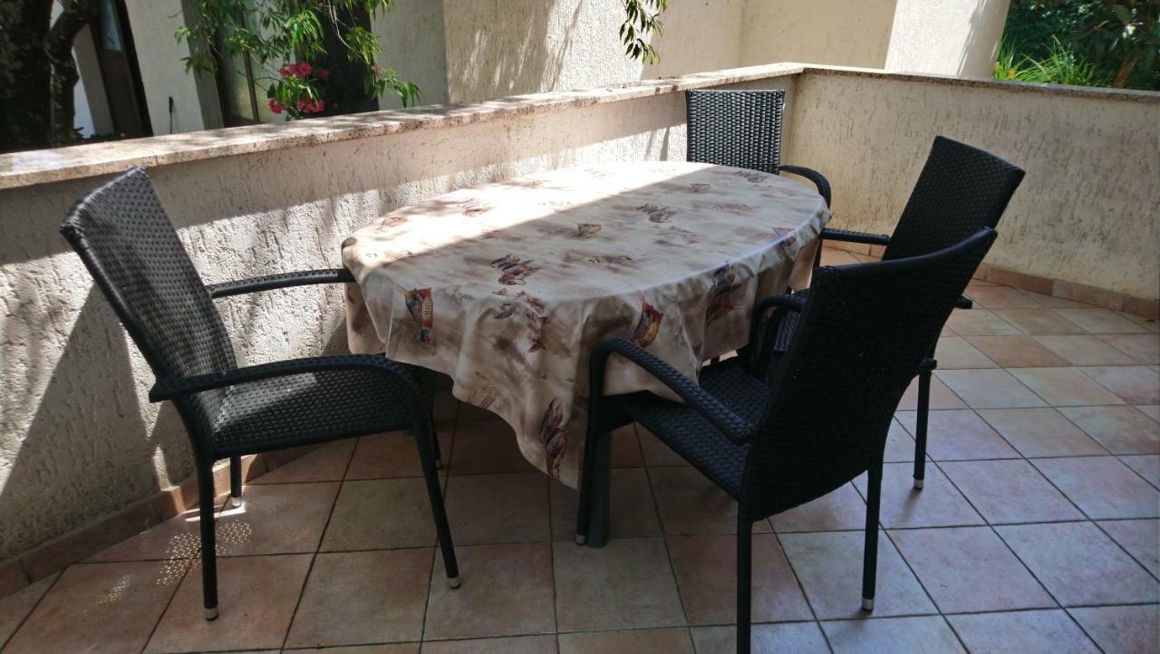 Apartman Dino Tar-Vabriga Kültér fotó